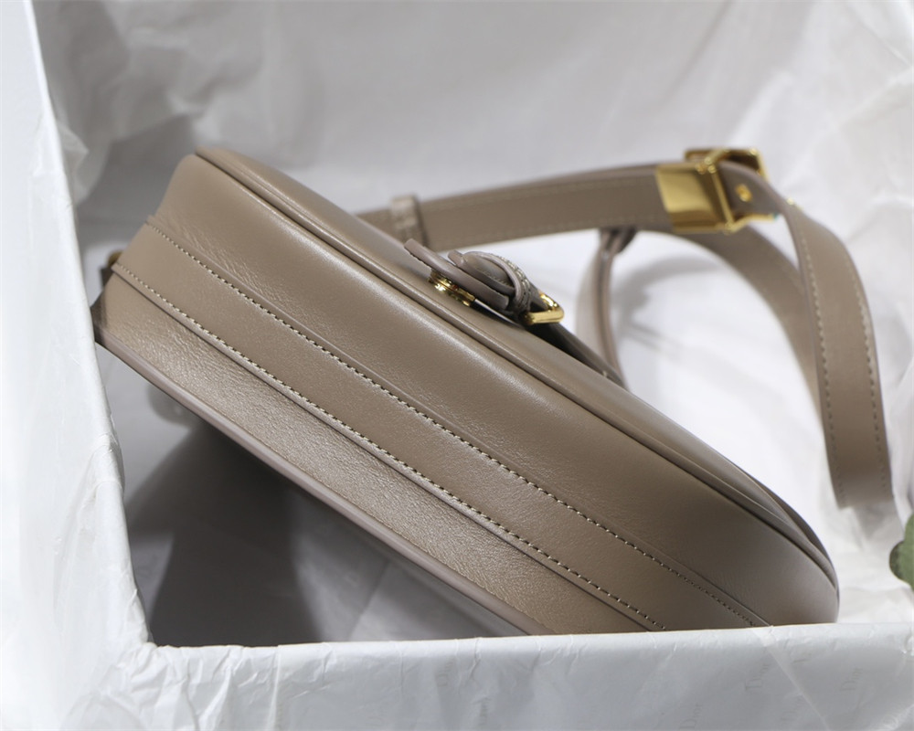 MEDIUM D10r BOBBY BAG brown Box Calfskin