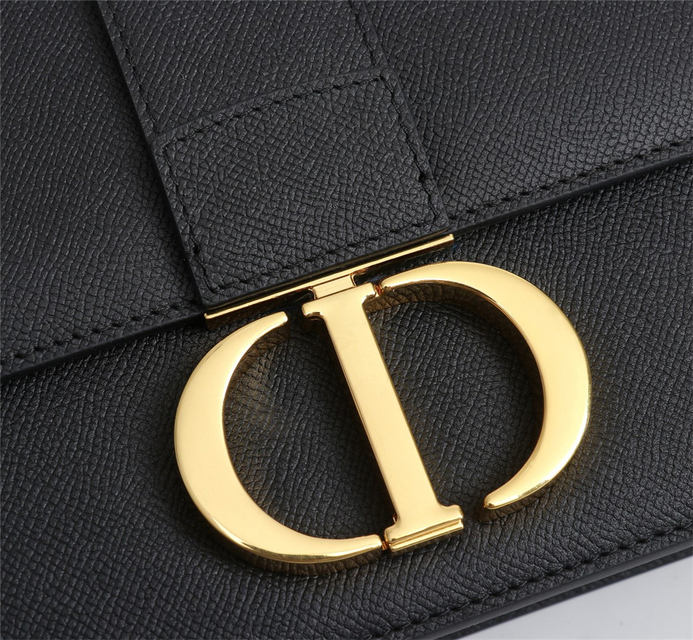 D10r 30 MONTAIGNE CHAIN BAG Grained Black