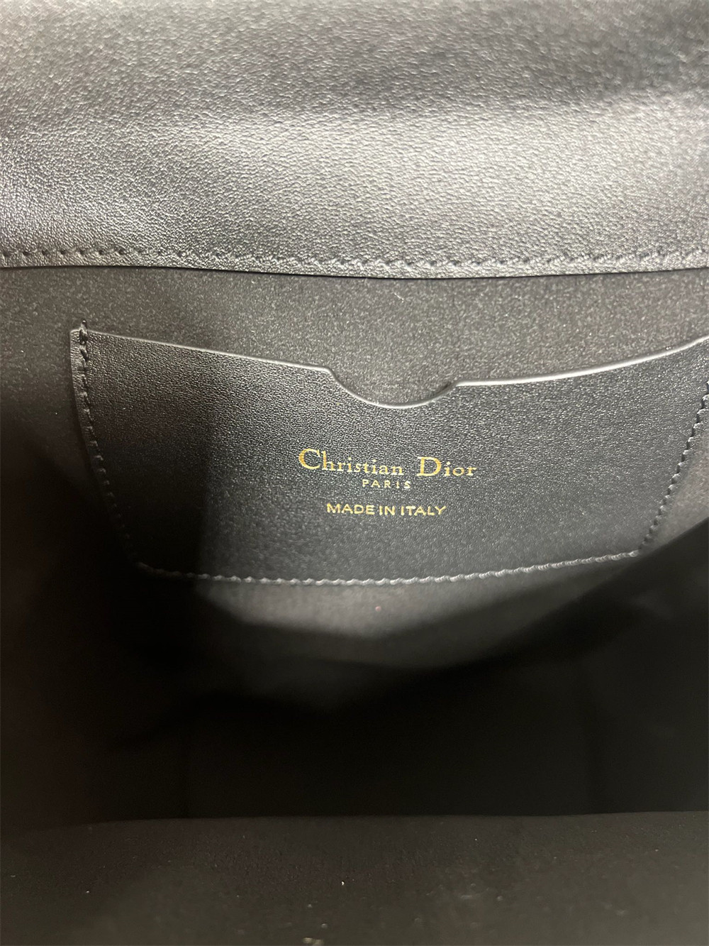 D10r 30 Montaigne Large Chain Bucket Bag Black 17x7x18cm