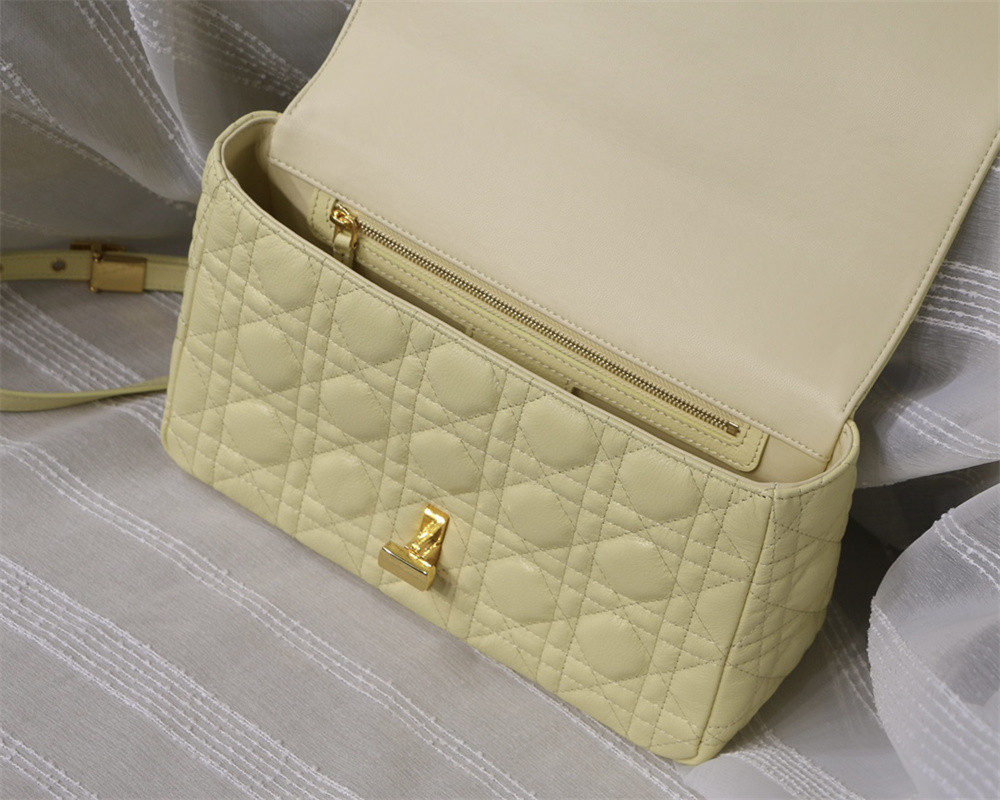 MEDIUM D10r CARO BAG light yellow S*pple Cannage Calfskin 25.5 x 15.5 x 8 cm