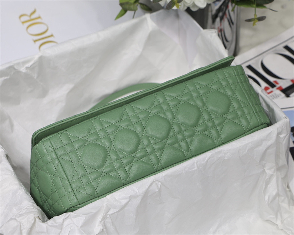 LARGE D10r CARO BAG Green S*pple Cannage Calfskin With Silver Hardware 29 x 18 x 10 cm