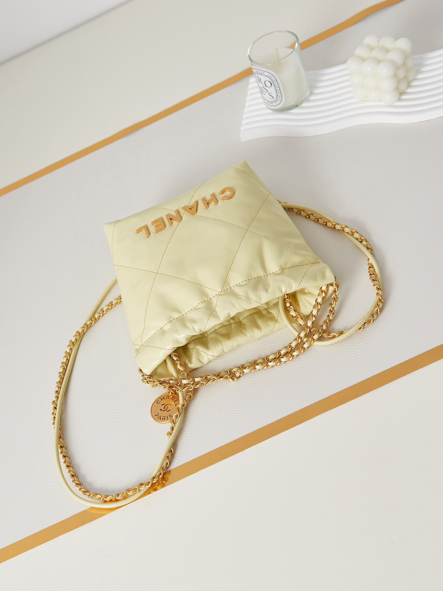 Ch**el 22 MINI HANDBAG Shiny Calfskin Yellow 7.8 × 7.4 × 2.3 in