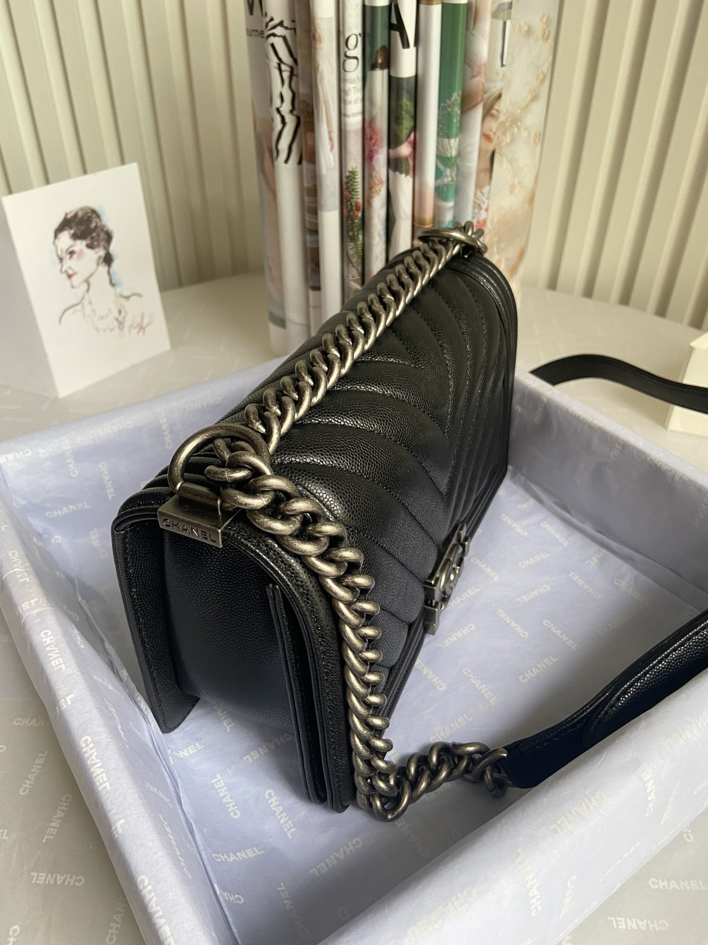 BOY Ch**el HANDBAG Shiny Grained Calfskin 5.9 × 9.8 × 3.5 in