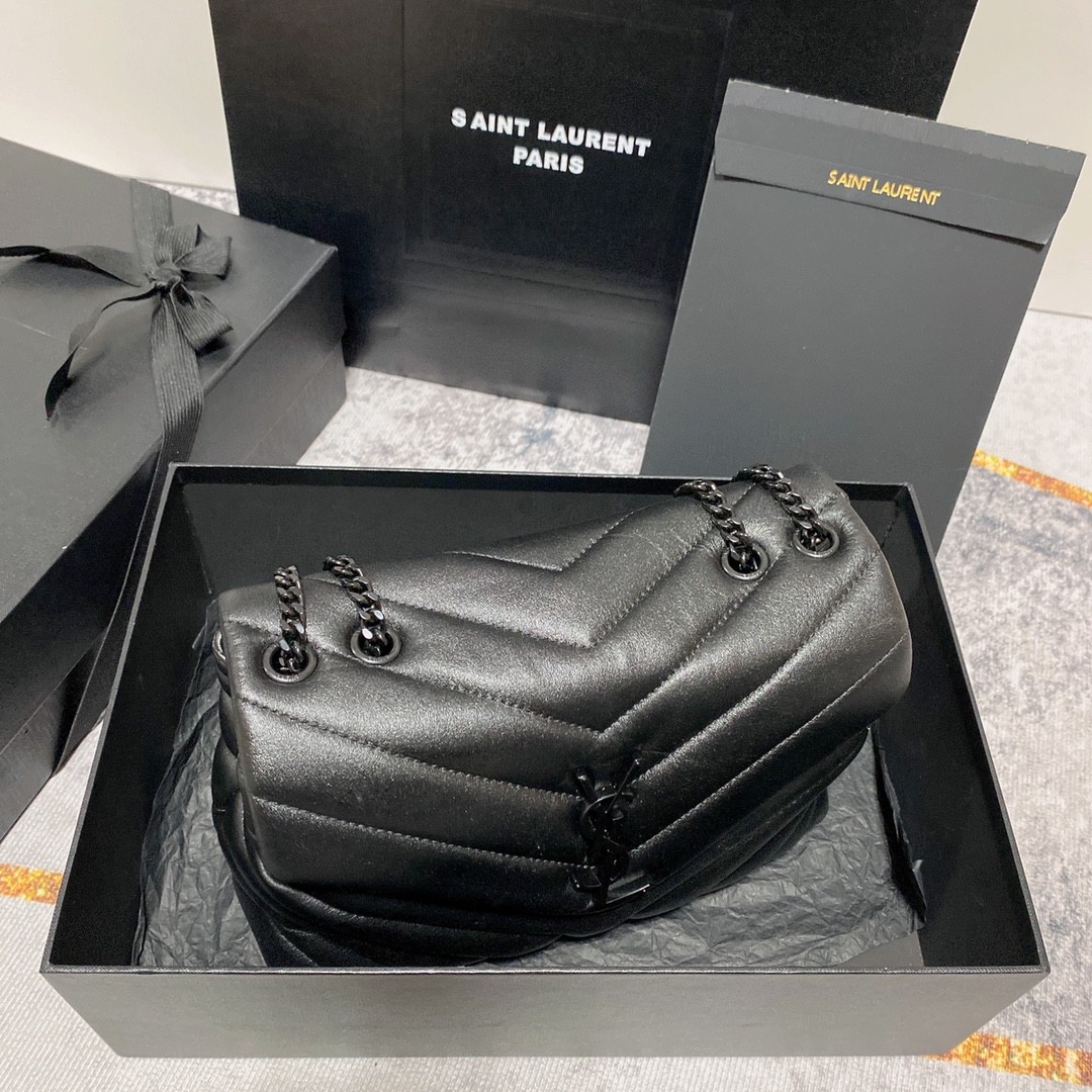 Y51 LOULOU SMALL IN QUILTED LEATHER BLACK 9 X 6.1 X 3.3 INCHES