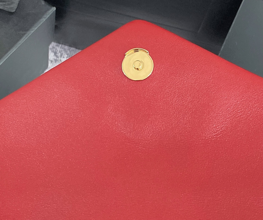 Y51 LOULOU MEDIUM IN QUILTED LEATHER RED 12.5 X 8.6 X 3.5 INCHES