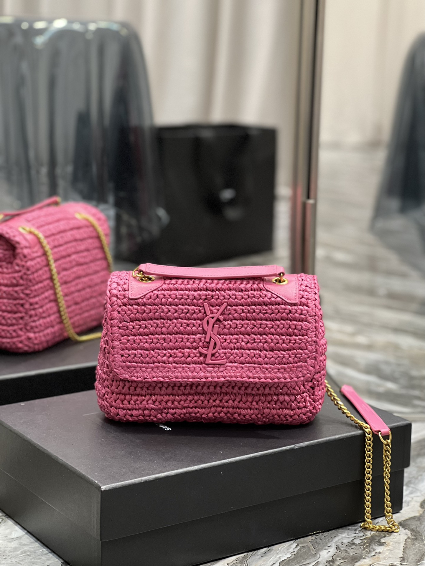Y51 NIKI CHAIN BAG IN RAFFIA AND LEATHER 22×16.5×12 CM