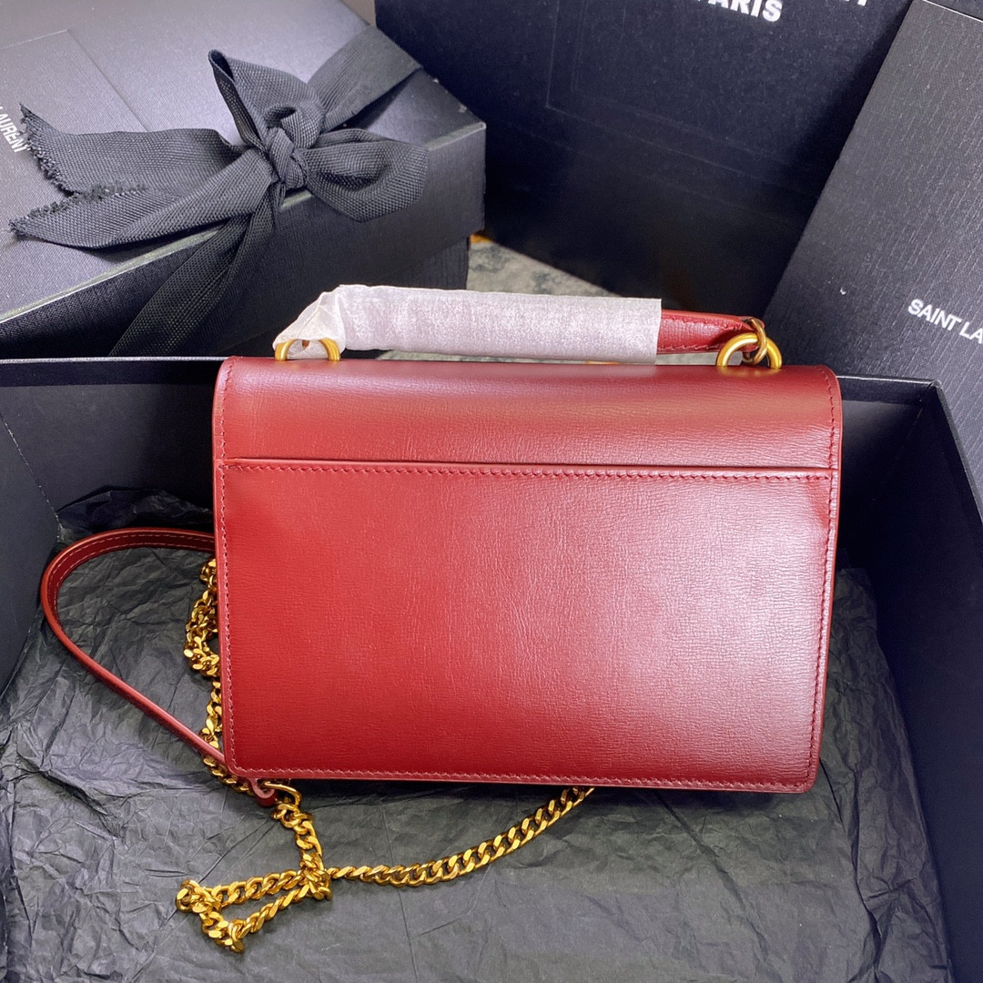 Y51 SUNSET CHAIN WALLET IN SMOOTH LEATHER 7.4 X 5.5 X 2.1 INCHES