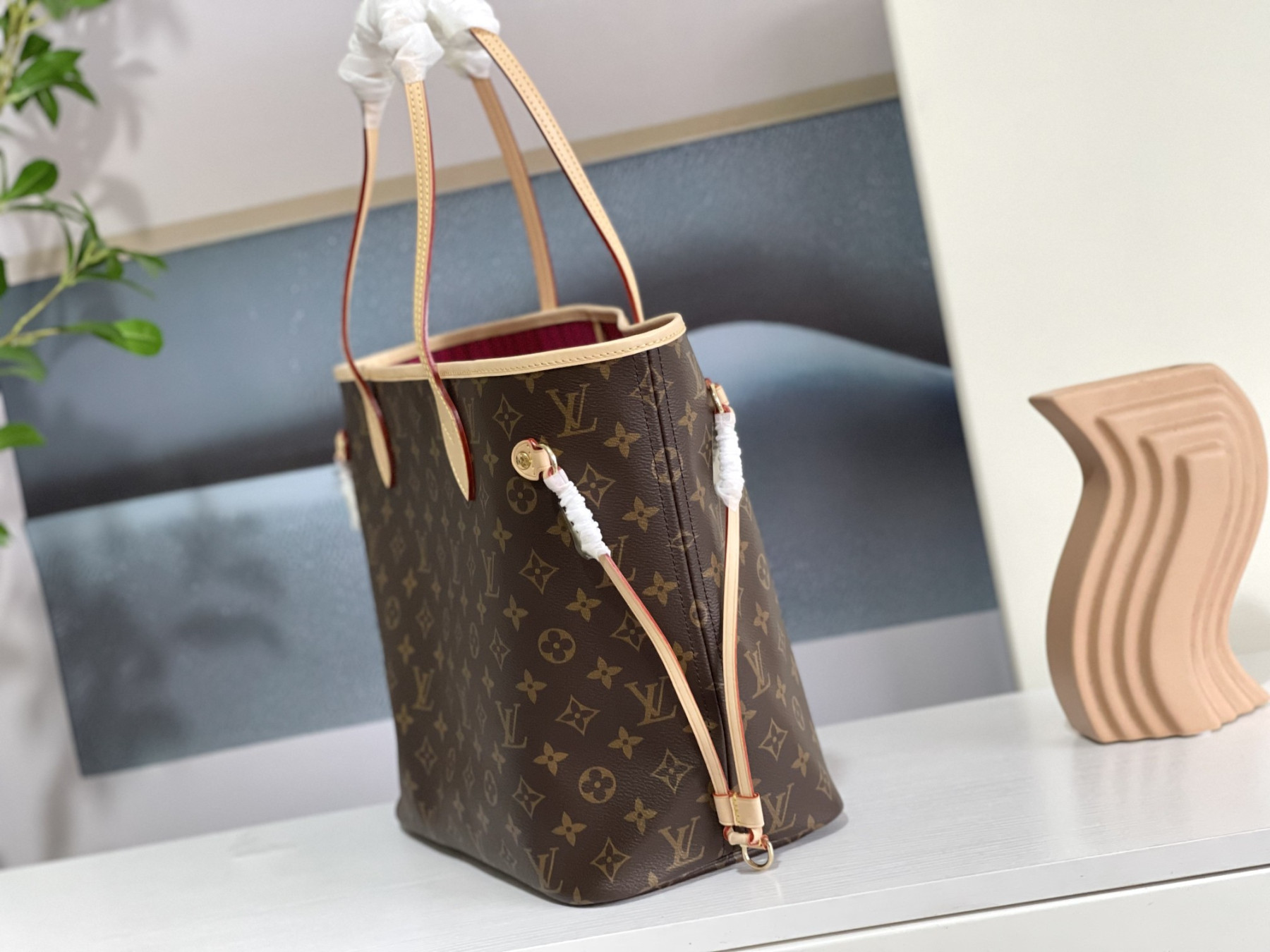 L0vis Vvtt0n M41178  Neverfull MM 12.6 x 11.4 x 6.7 inches Without Box