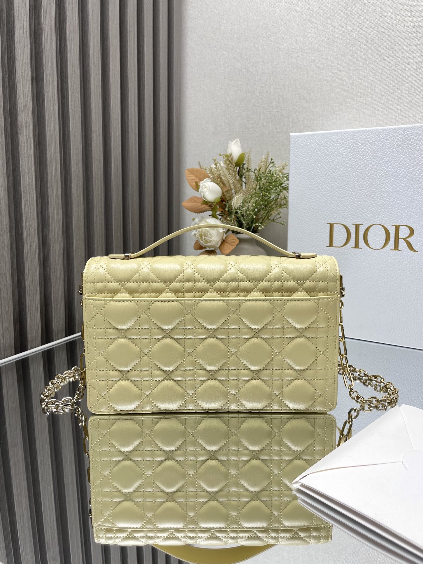 My D10r Top Handle Bag 9.5 x 5.5 x 3 inches
