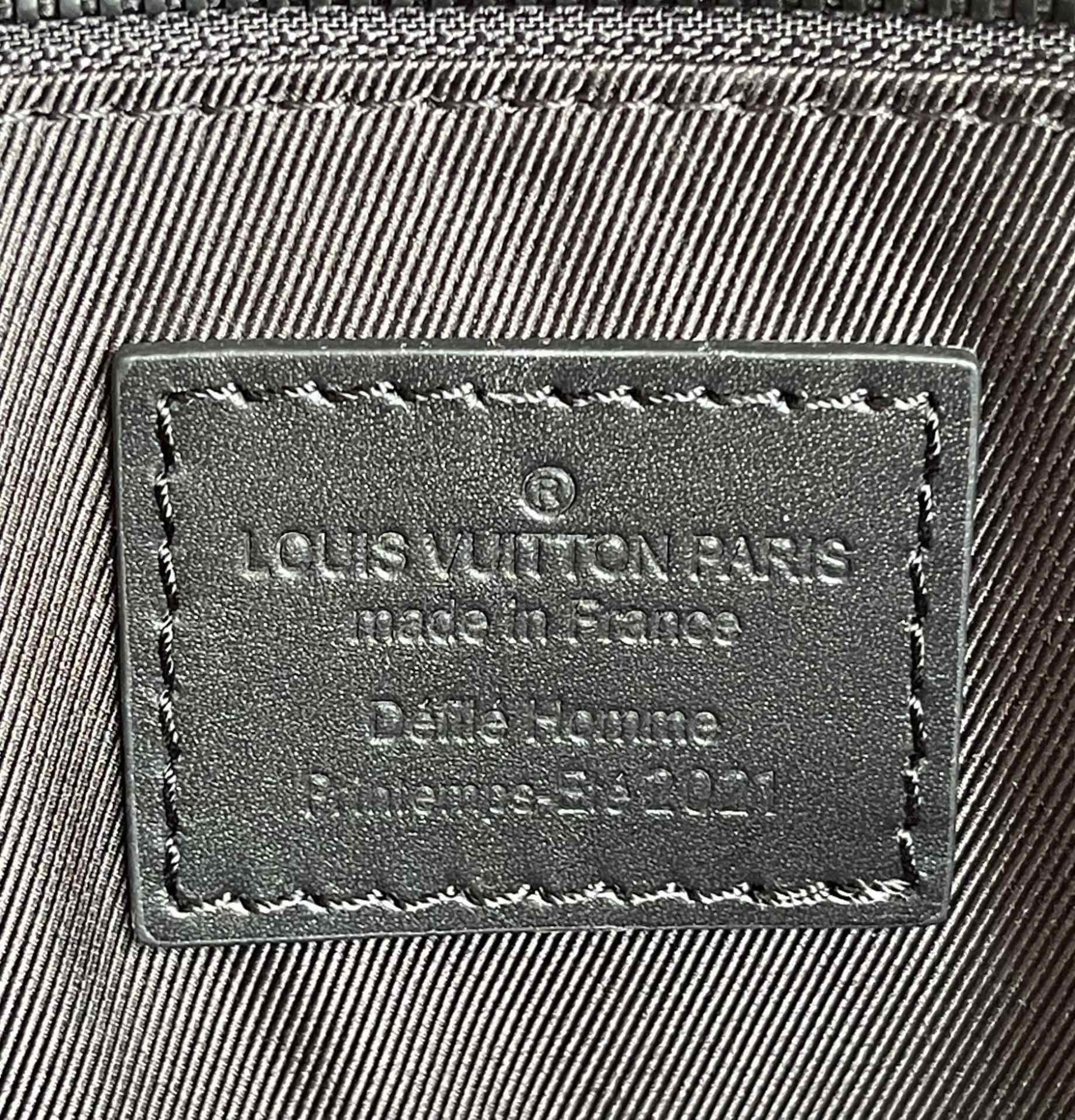 LV Virgil Abloh M44475 36 x 36 x 9 cm