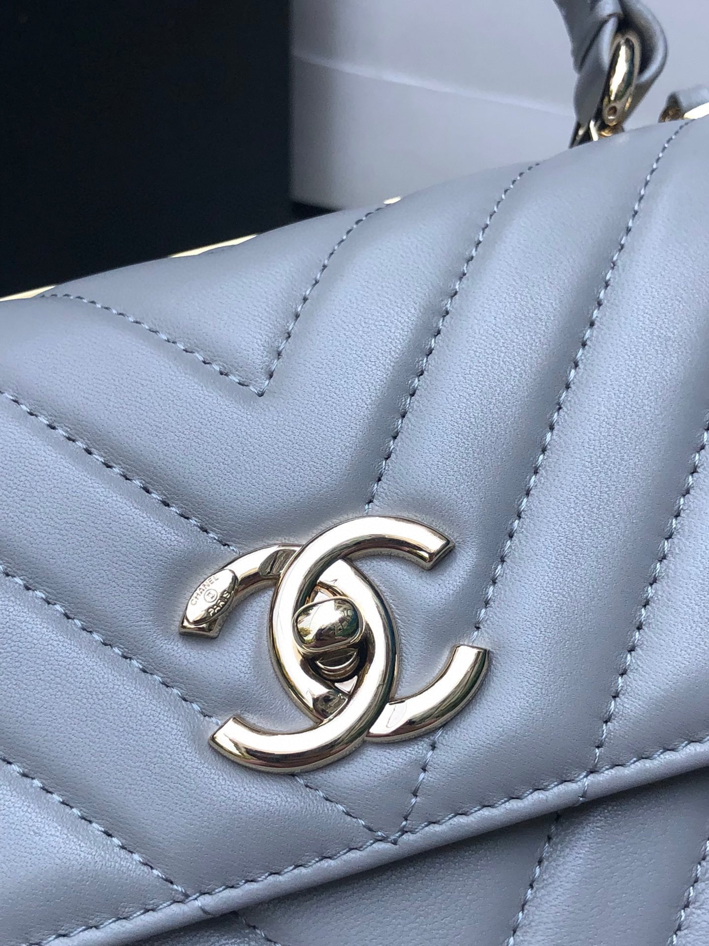 Ch**el FLAP BAG WITH TOP HANDLE GRAY 6.6 × 9.8 × 4.7 in