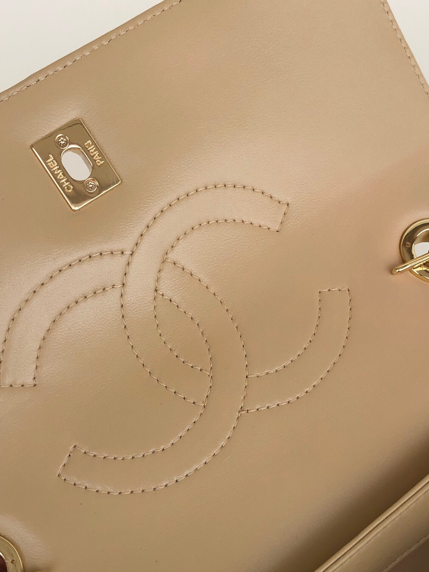 Ch**el FLAP BAG WITH TOP HANDLE 6.6 × 9.8 × 4.7 in