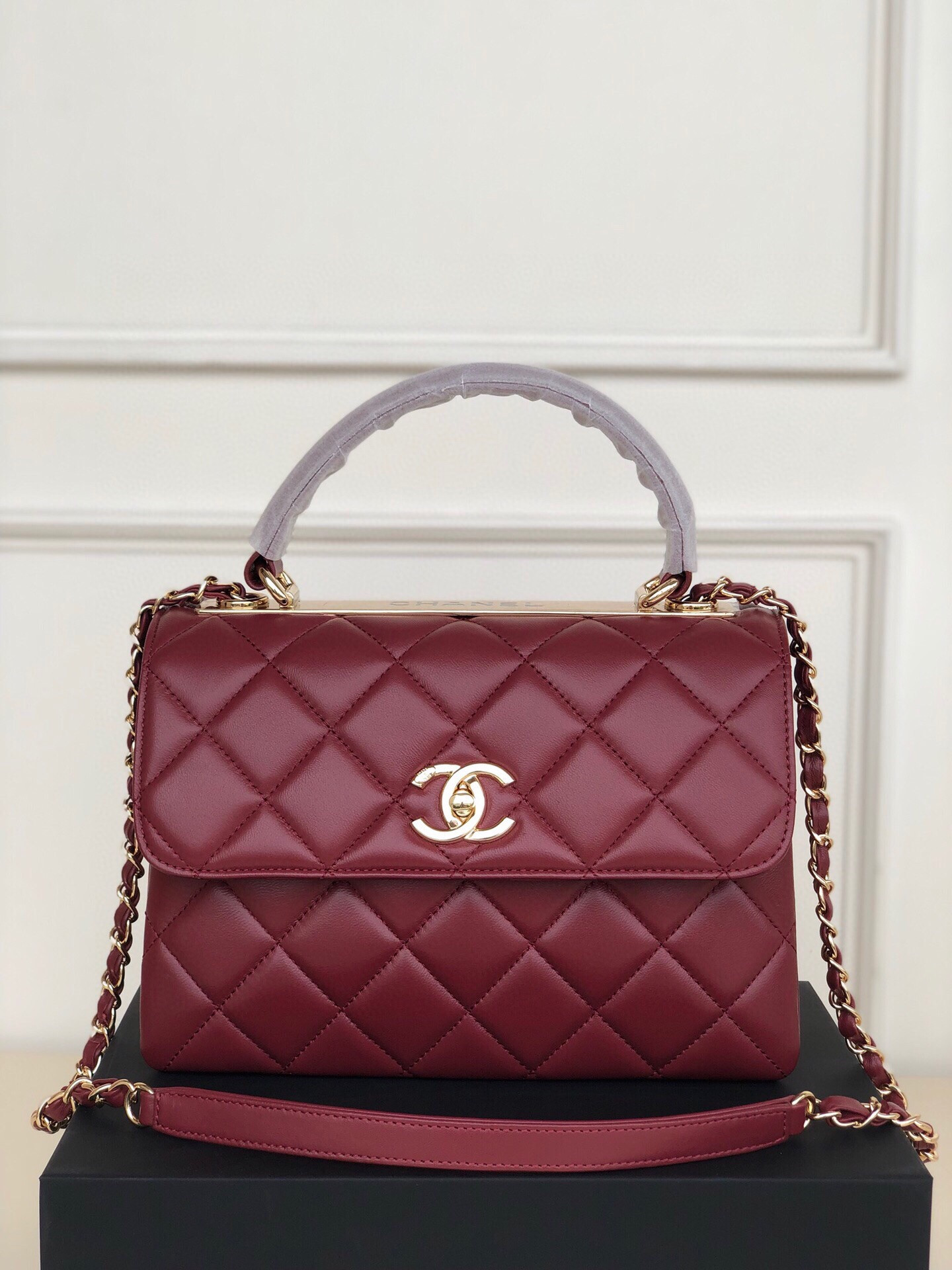 Ch**el FLAP BAG WITH TOP HANDLE 6.6 × 9.8 × 4.7 in
