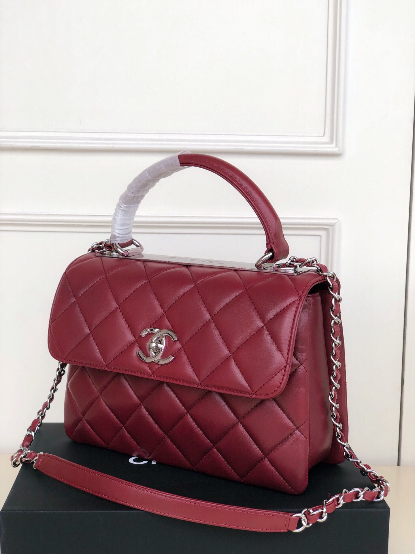 Ch**el FLAP BAG WITH TOP HANDLE 6.6 × 9.8 × 4.7 in