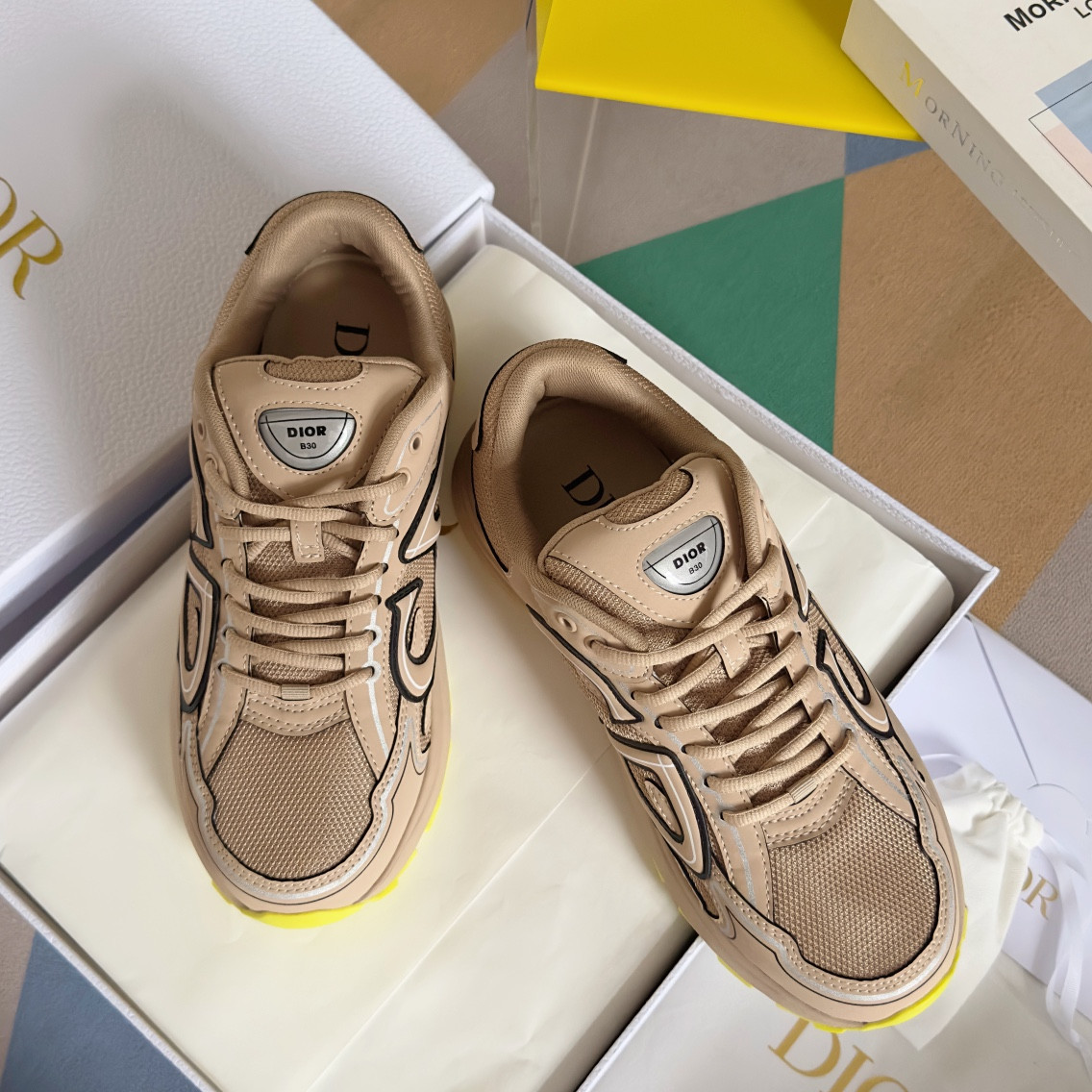 UA D10r B30 Sneaker Beige Mesh and Technical Fabric
