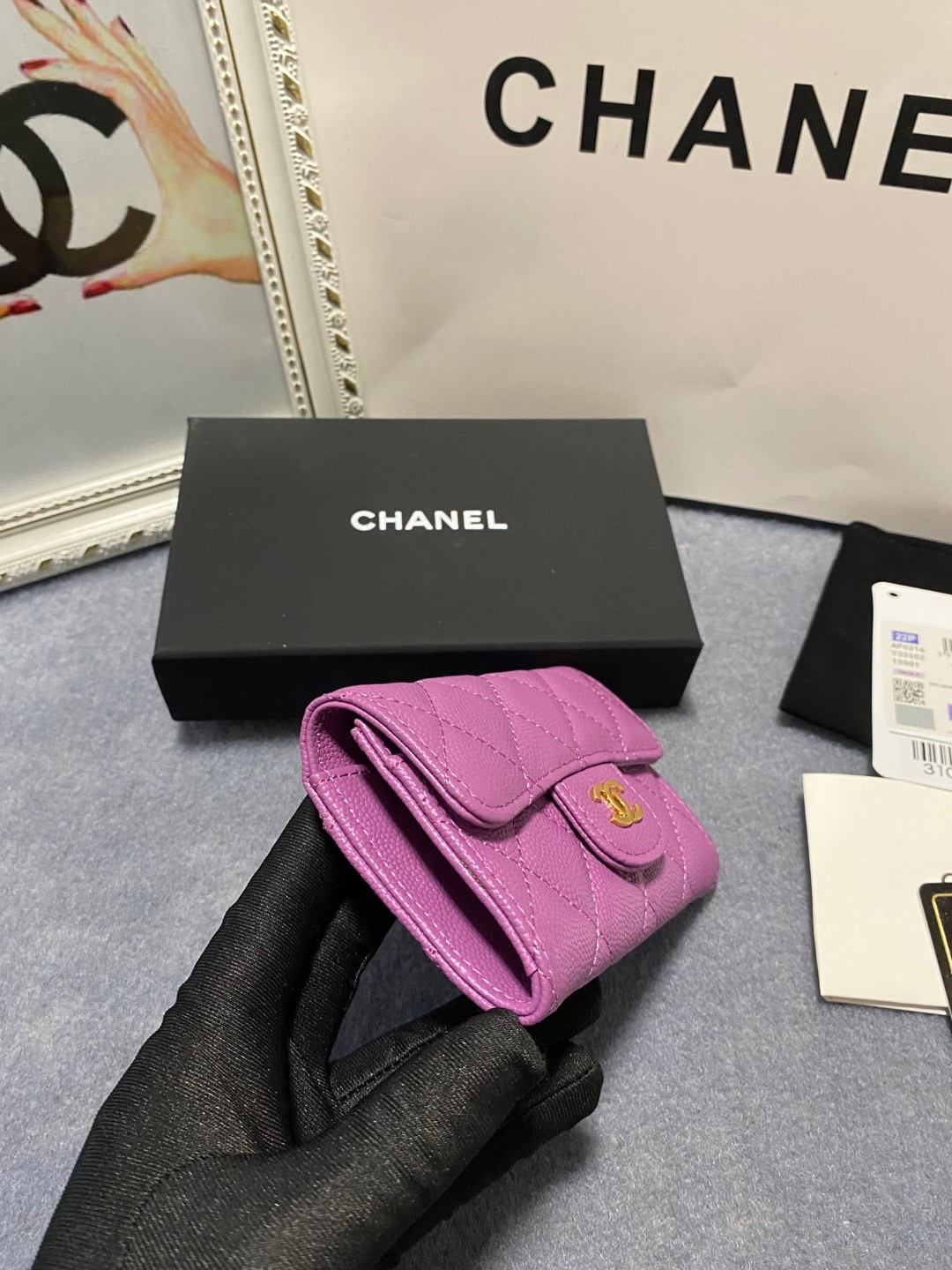 Ch**el CARD HOLDER 11.3 x 7.5 x 2.5 cm