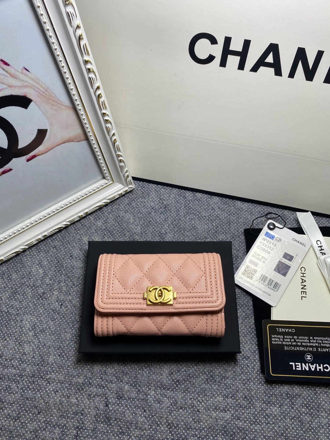 Ch**el FLAP WALLET 12-7CM