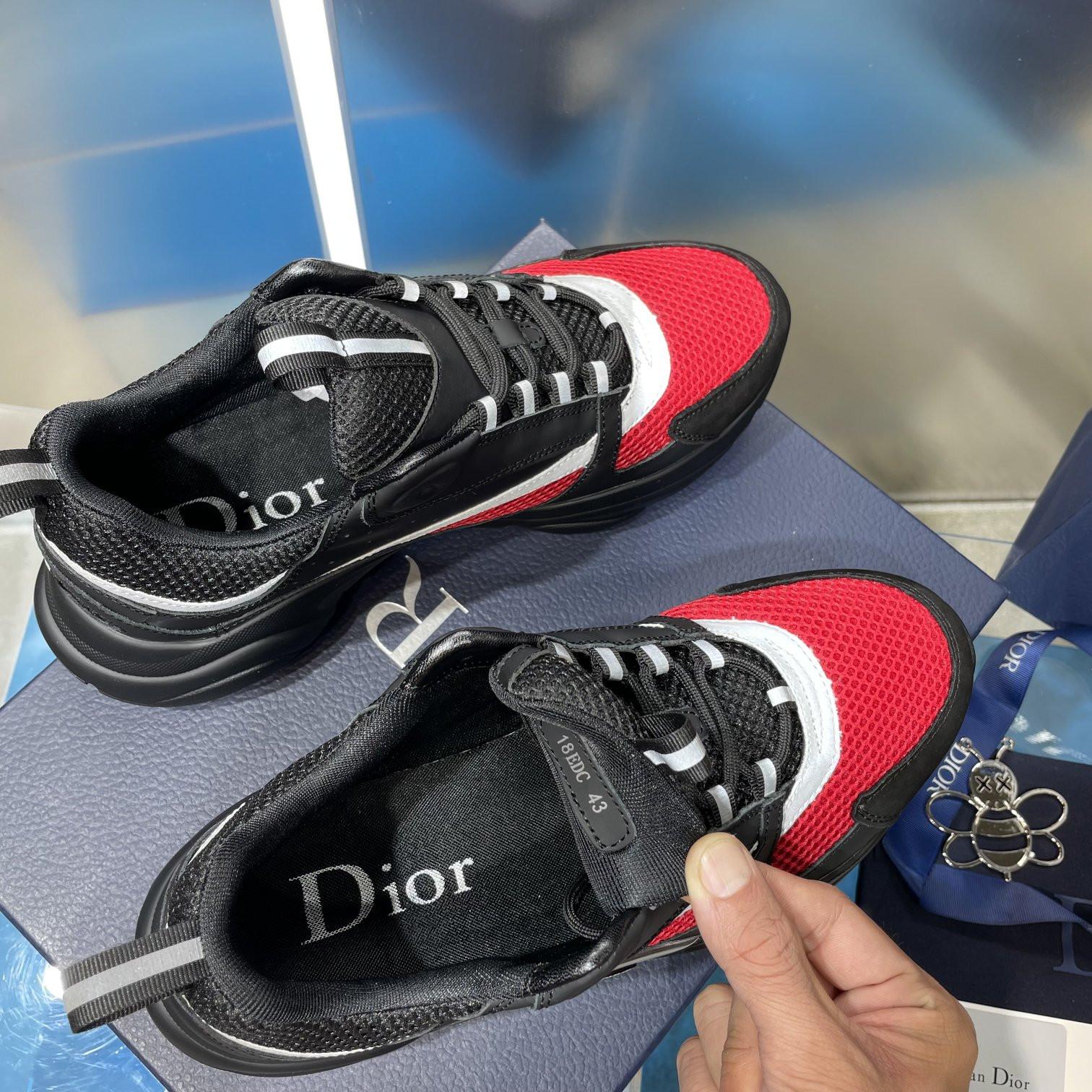 UA D10r B22 black and red Sneaker