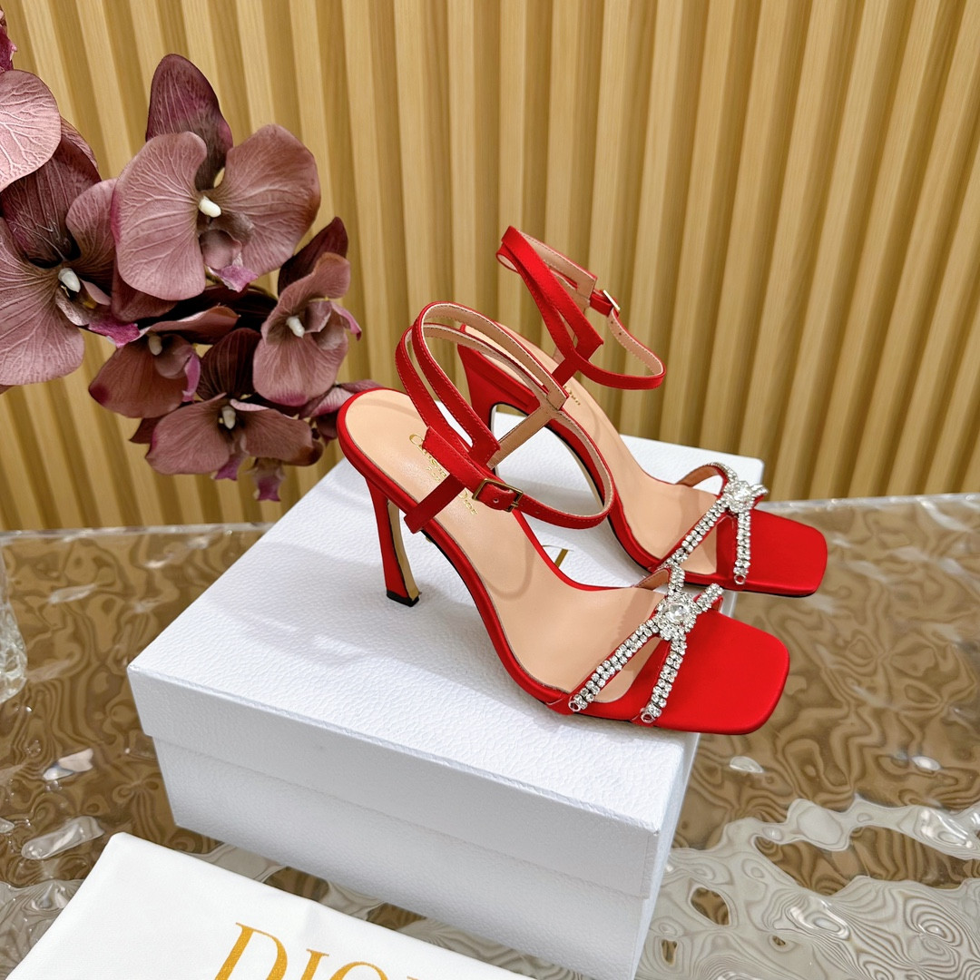 UA D10r Slingback Pump
