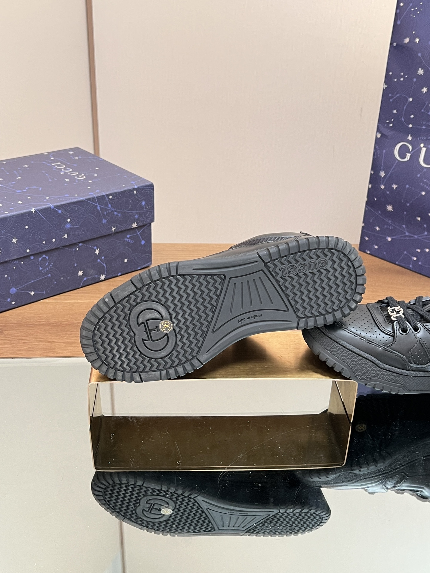 UA Gvc*1 Low-Top SNEAKER