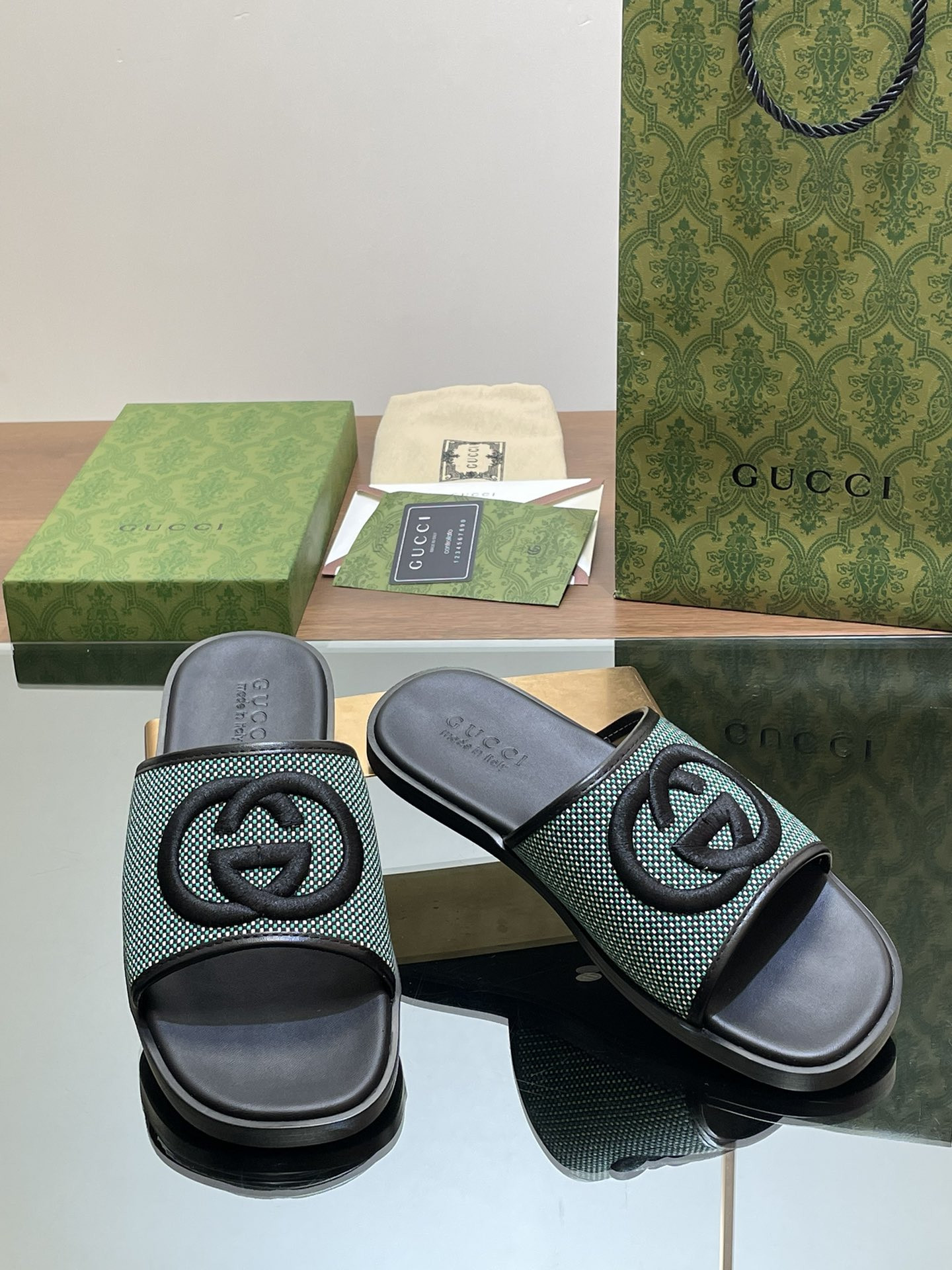 UA Gvc*1 INTERLOCKING G SLIDE SANDAL