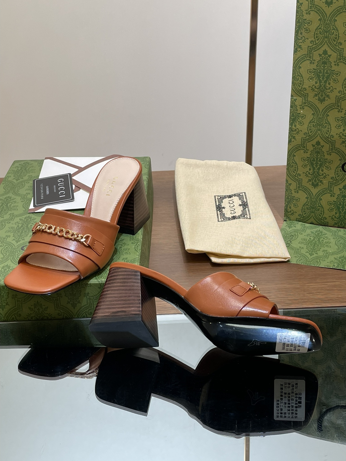 UA Gvc*1 SIGNORIA SLIDE SANDAL