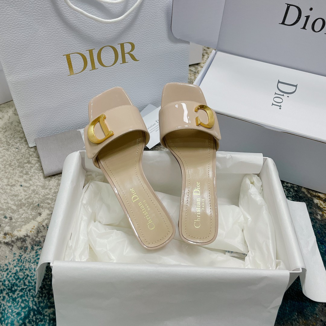 UA D10r Or C