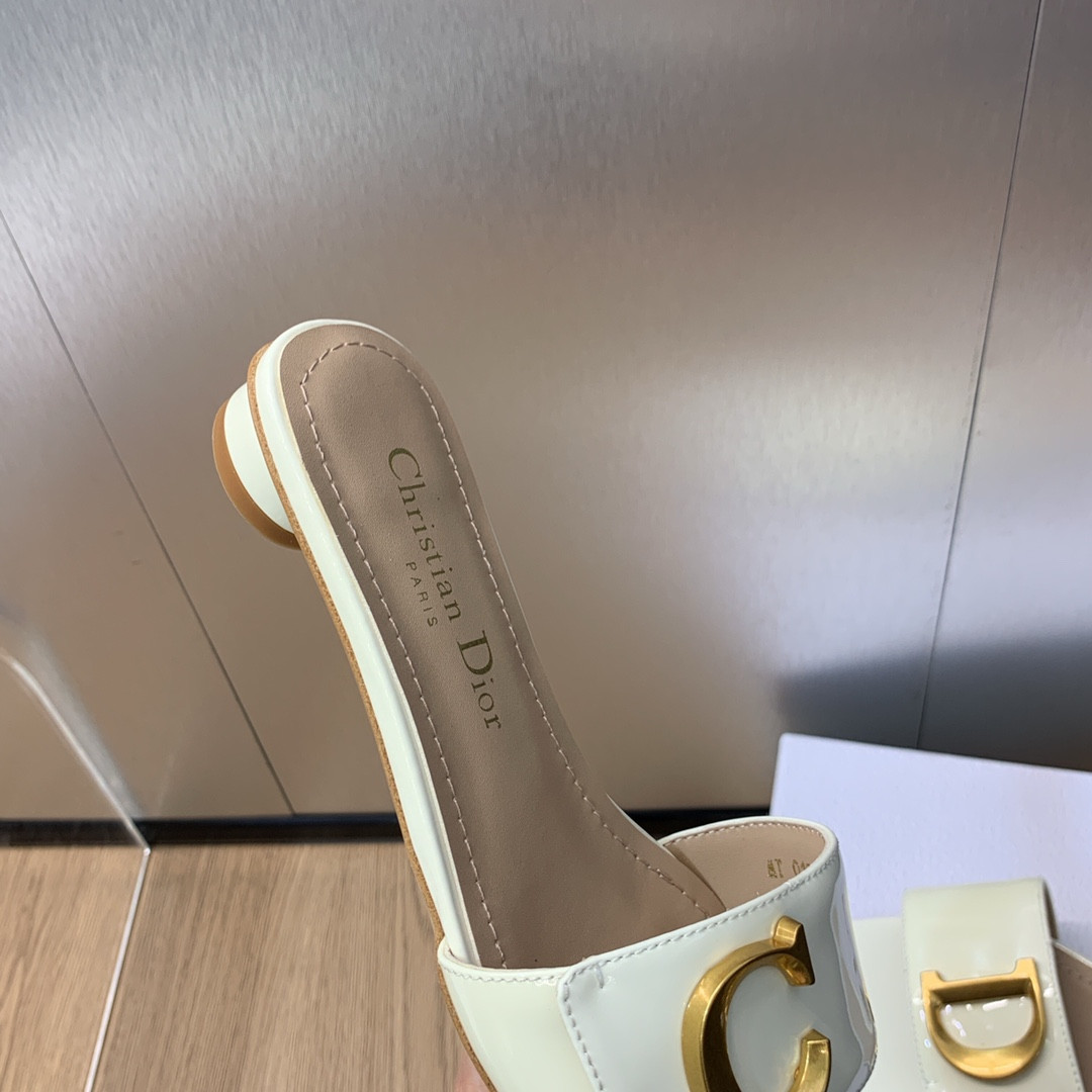 UA D10r Or C