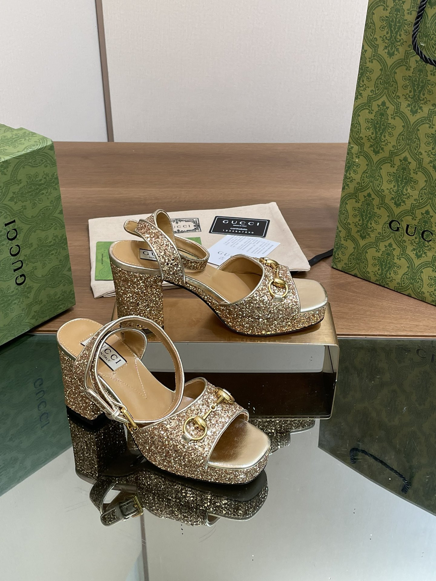 UA Gvc*1 HORSEBIT PLATFORM SANDAL