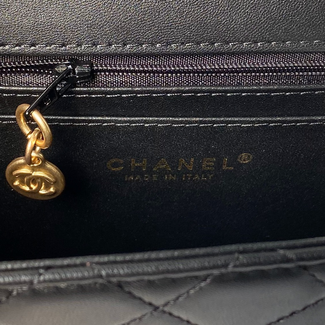 Ch**el vintage style 23×16cm