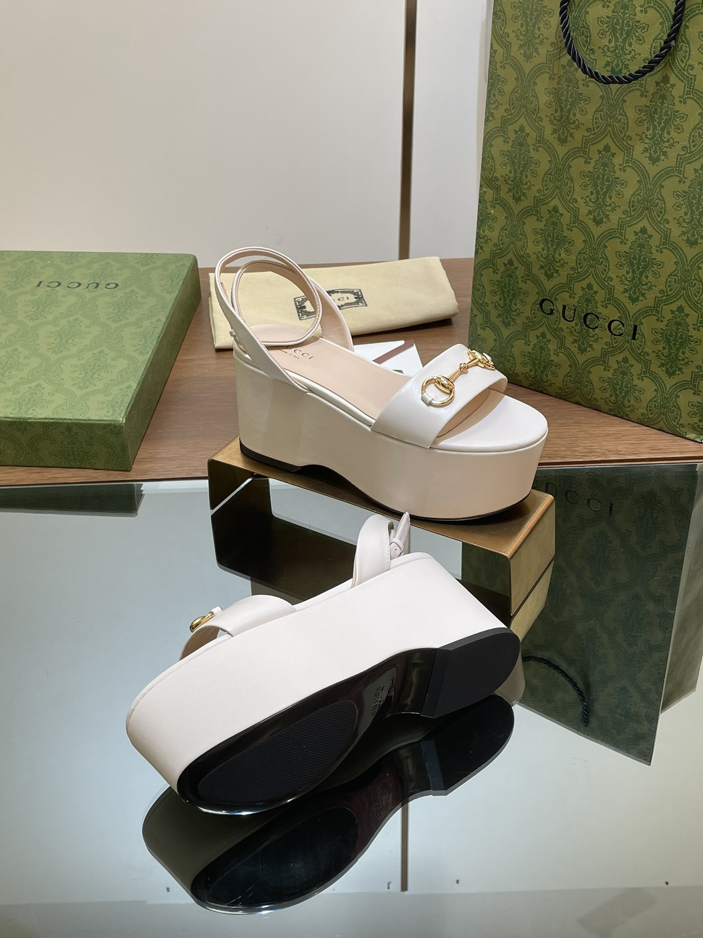 UA Gvc*1 WOMEN