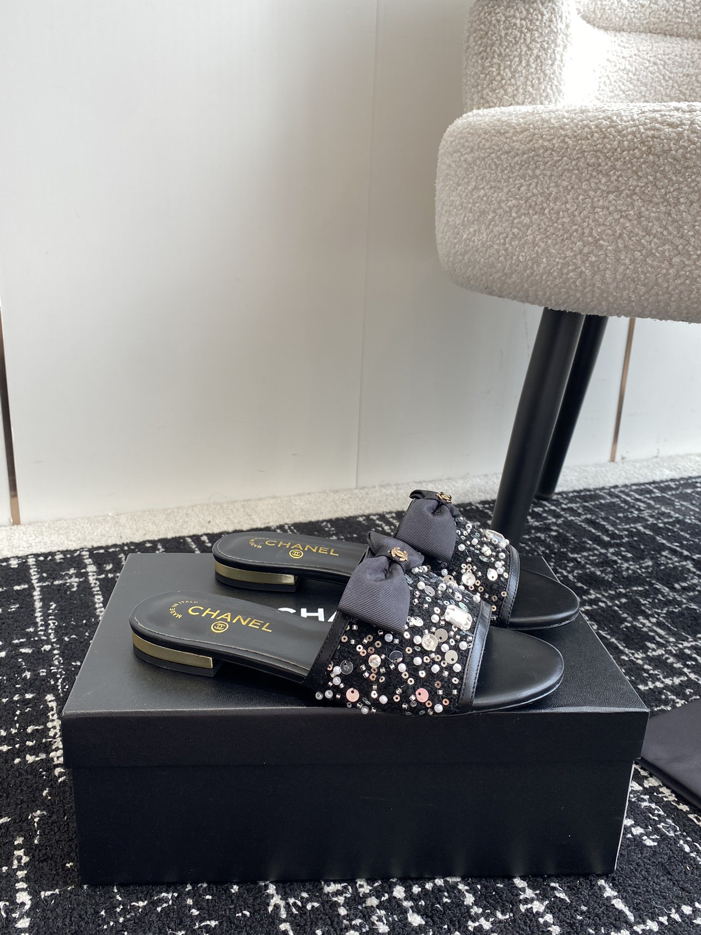 UA Ch**el WOMEN'S SANDALS