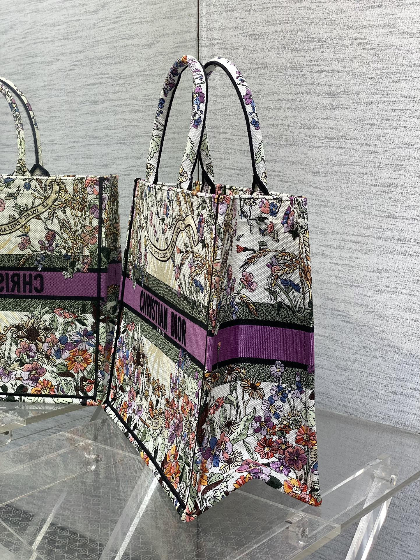 D10r Book Tote  Ecru Multicolor D10r 4 Saisons Été Soleil Embroidery 42 x18 x35cm
