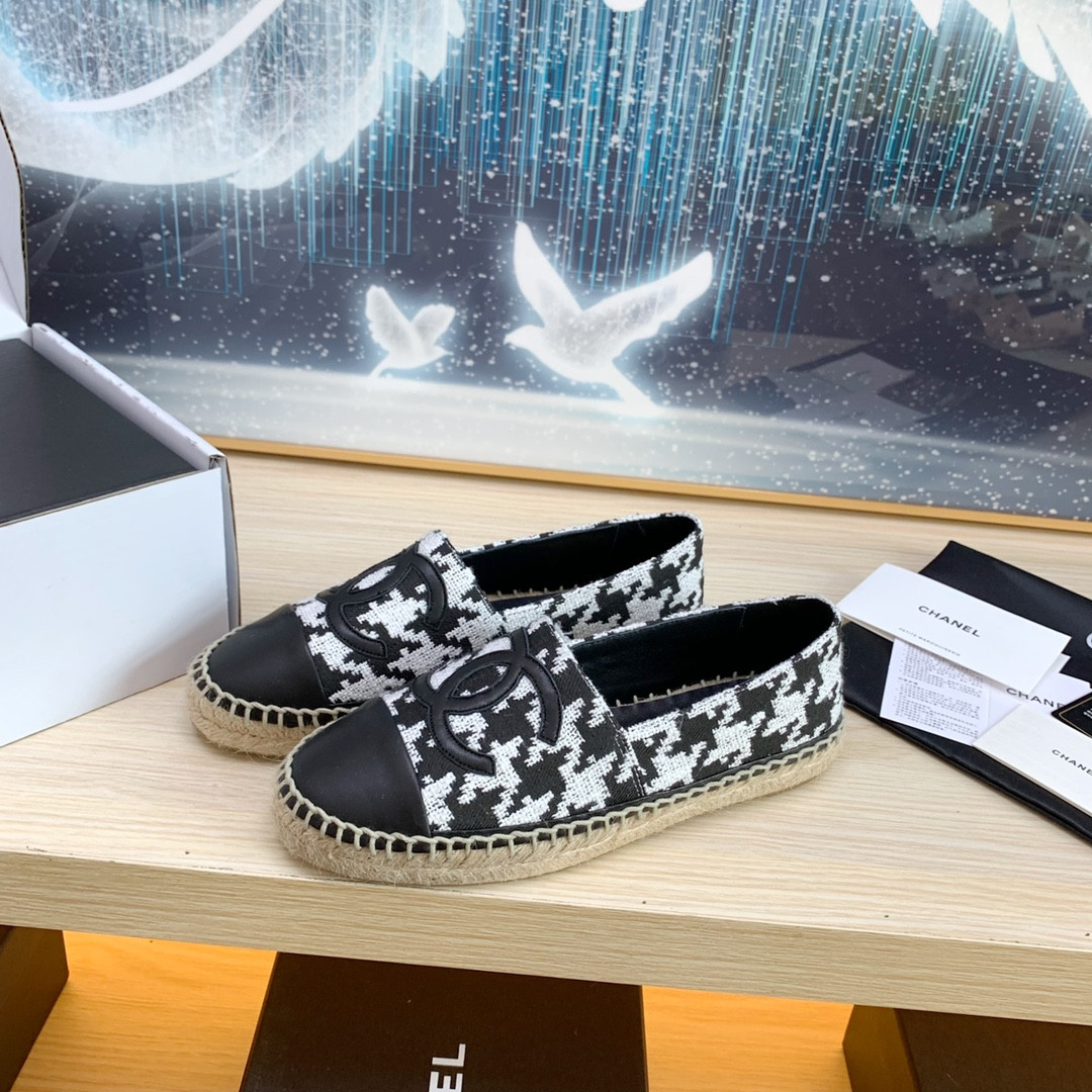 UA Ch**el ESPADRILLES