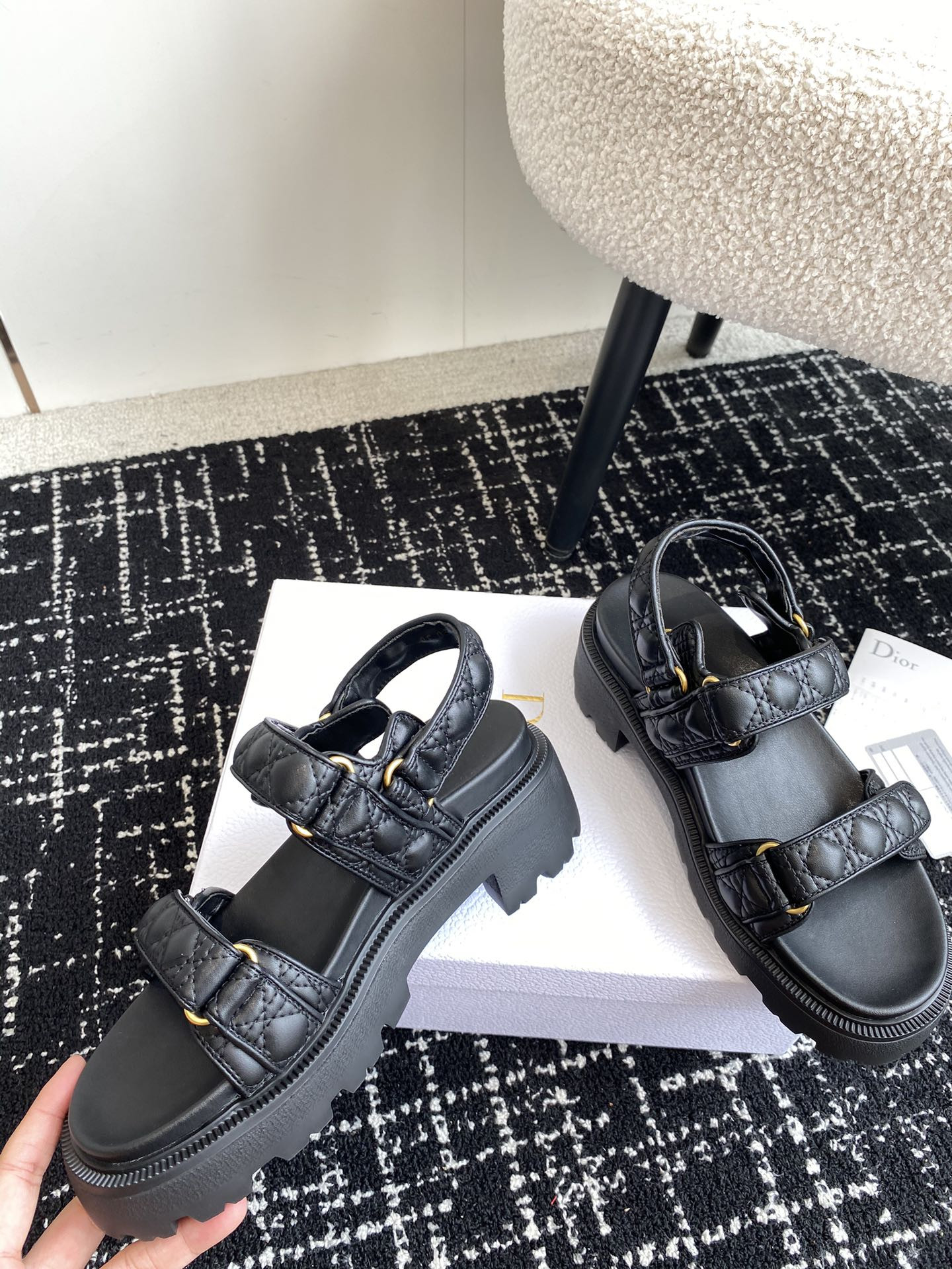 UA D10ract Platform Sandal