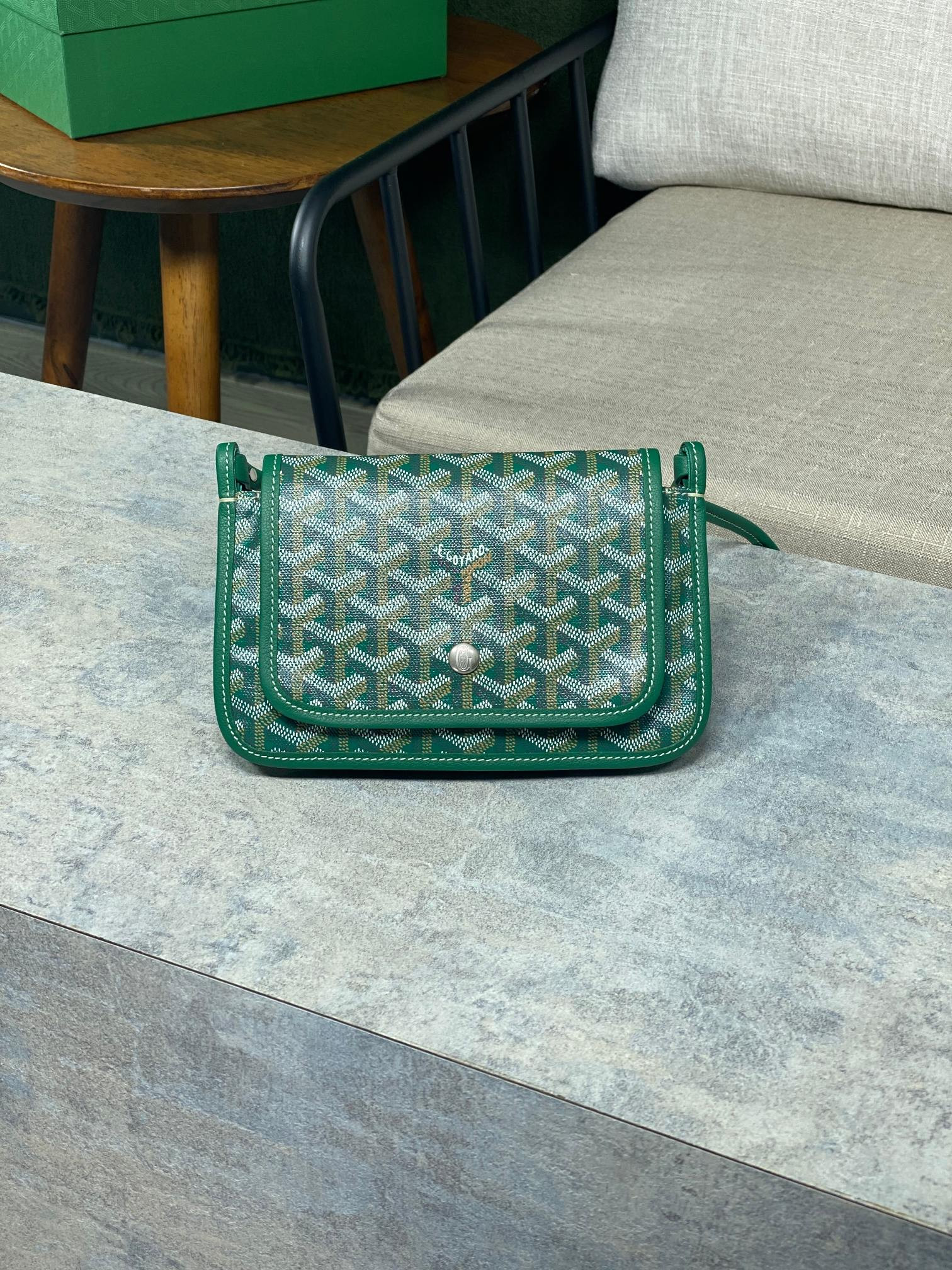 G09ard Plumet Pocket Wallet 21x14x2.5cm
