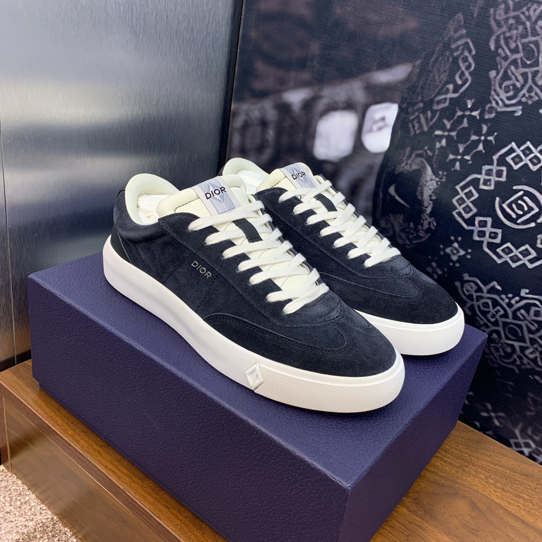 UA D10r B101 Sneaker