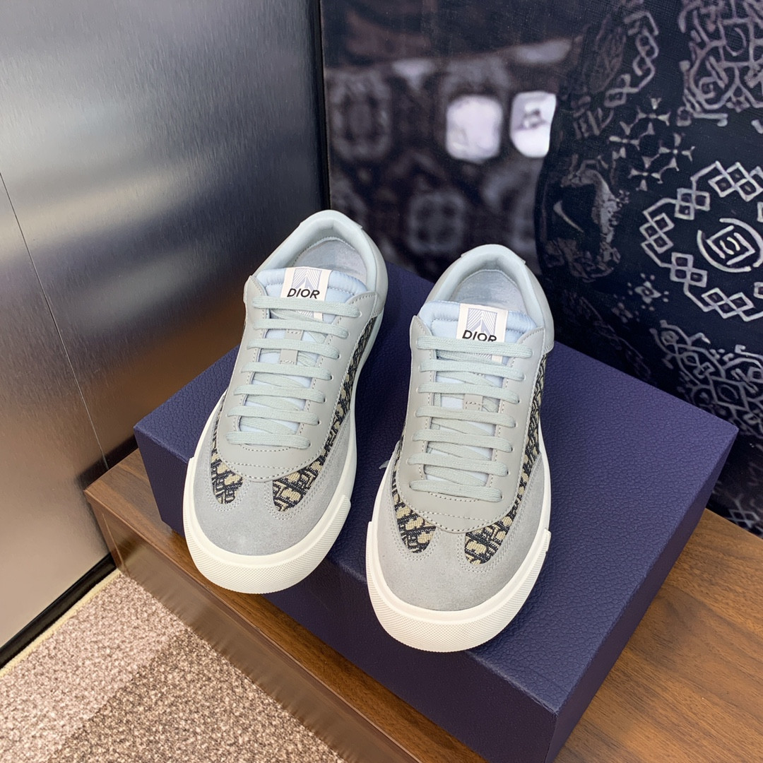 UA D10r B101 Sneaker