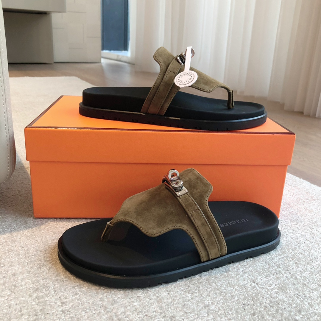 UA H**me5 Empire Sandal