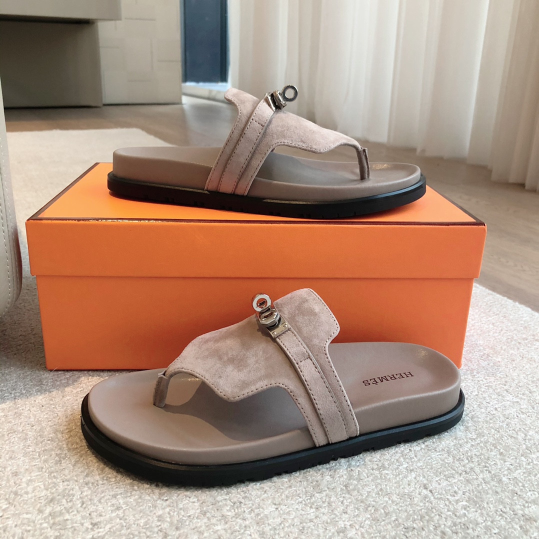 UA H**me5 Empire Sandal