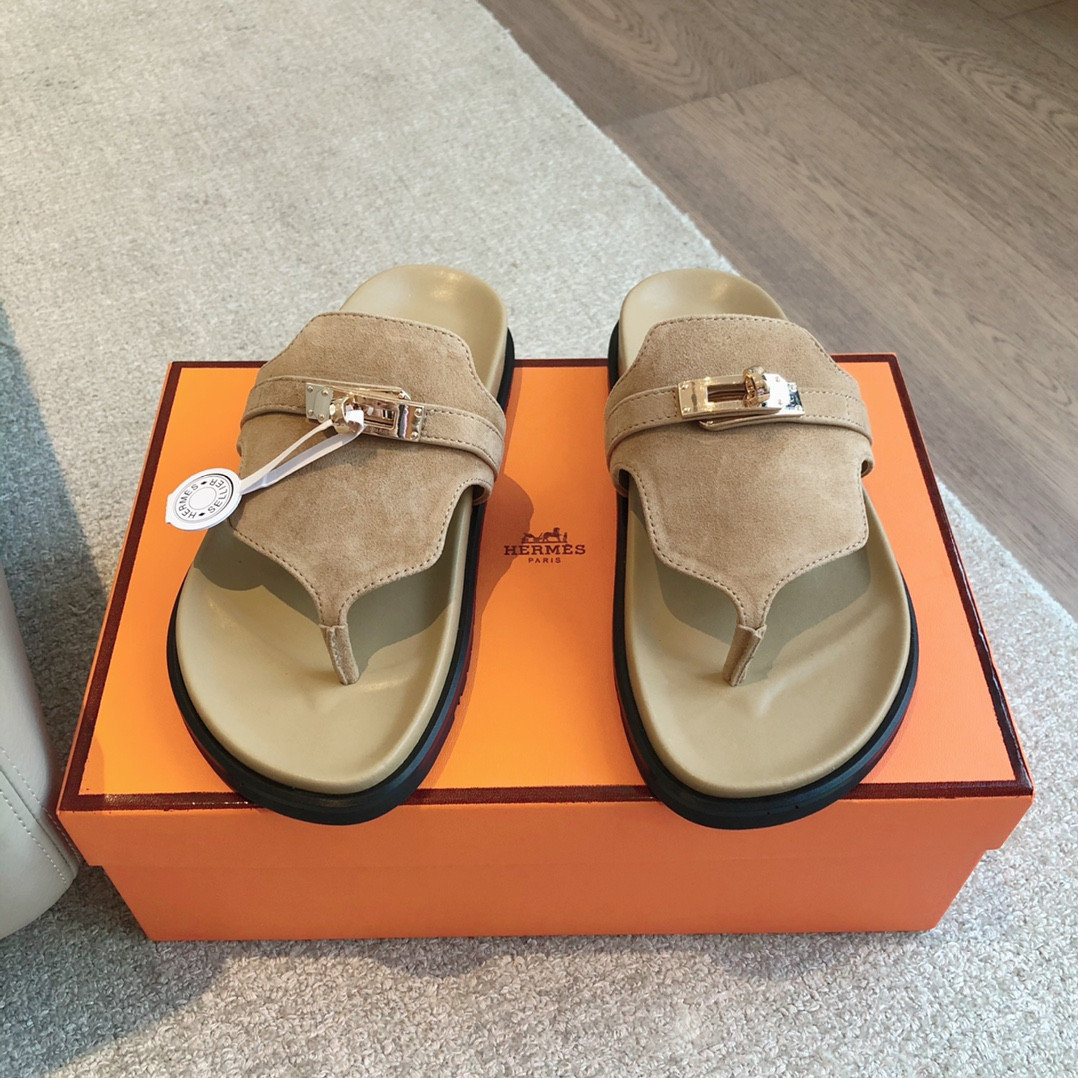 UA H**me5 Empire Sandal