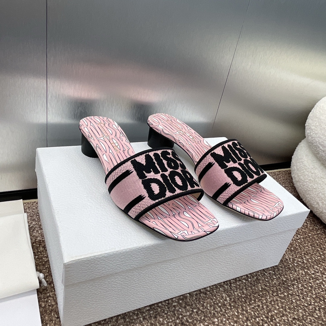 UA D10r Dway Heeled Slide