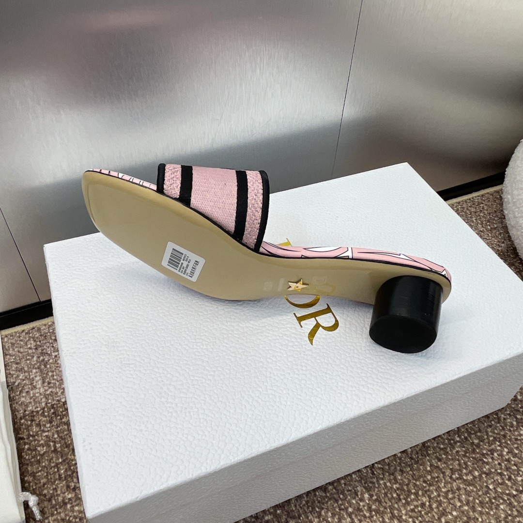 UA D10r Dway Heeled Slide