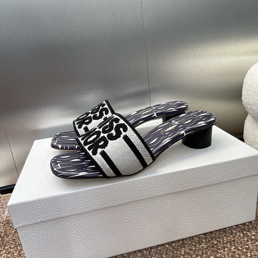 UA D10r Dway Heeled Slide