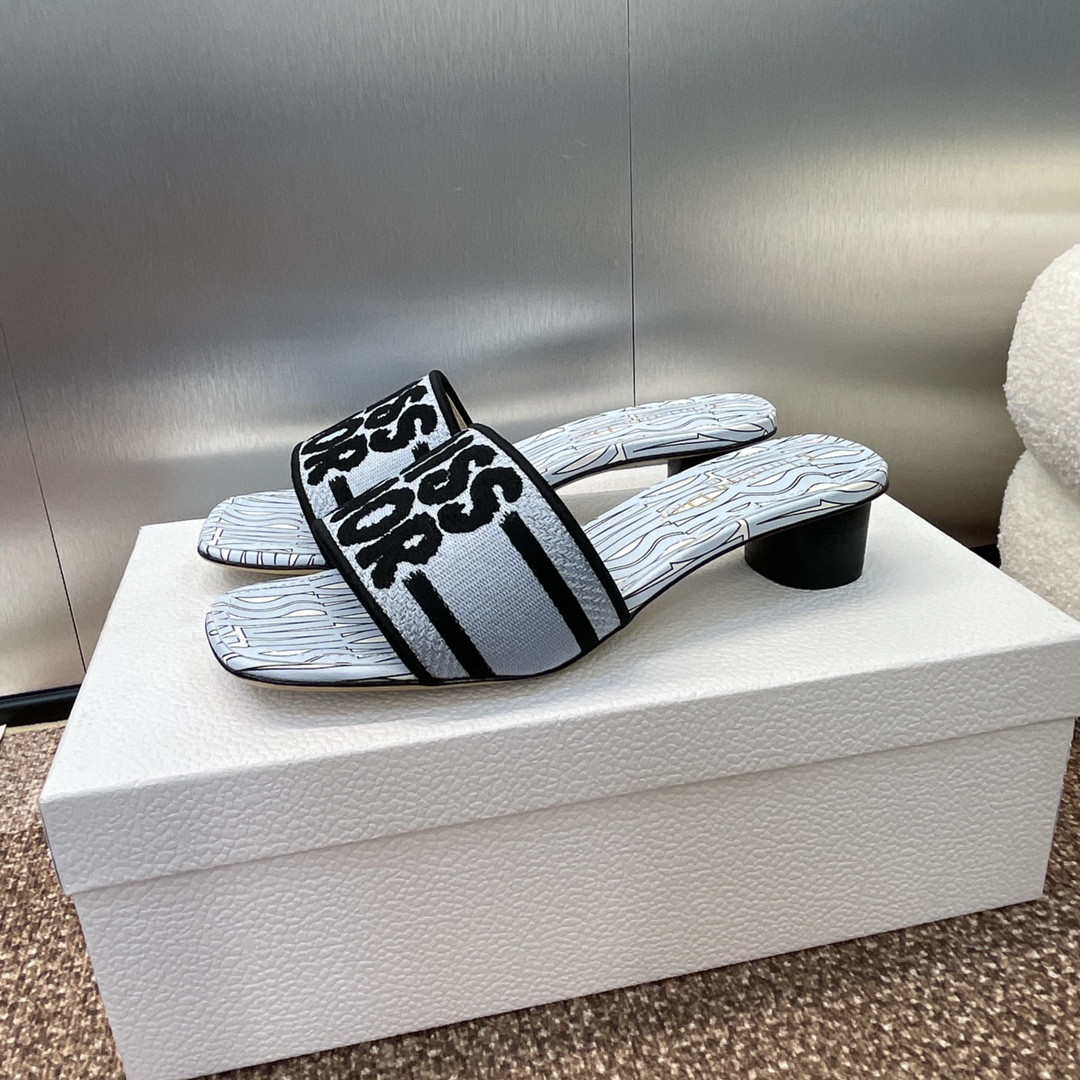 UA D10r Dway Heeled Slide