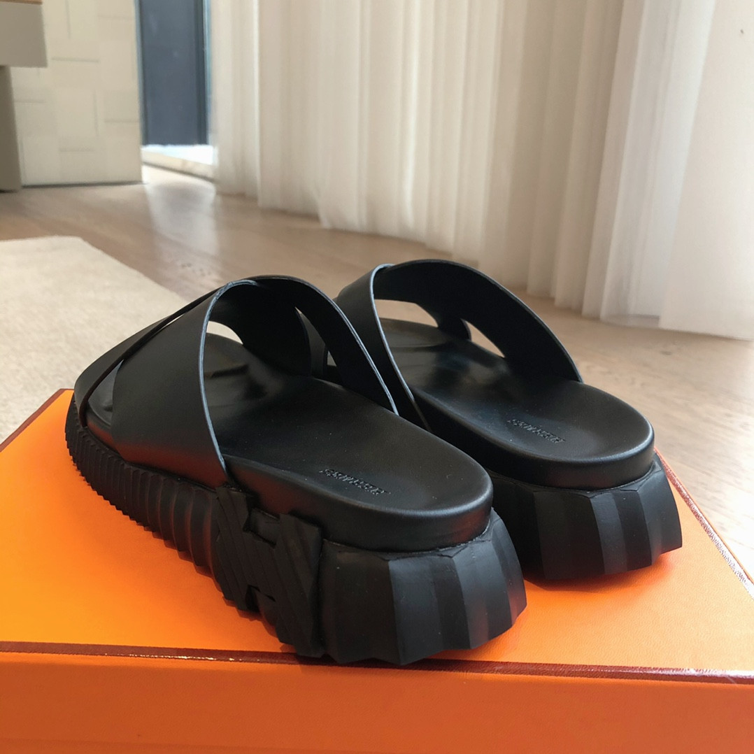 UA H**me5 Infra sandal