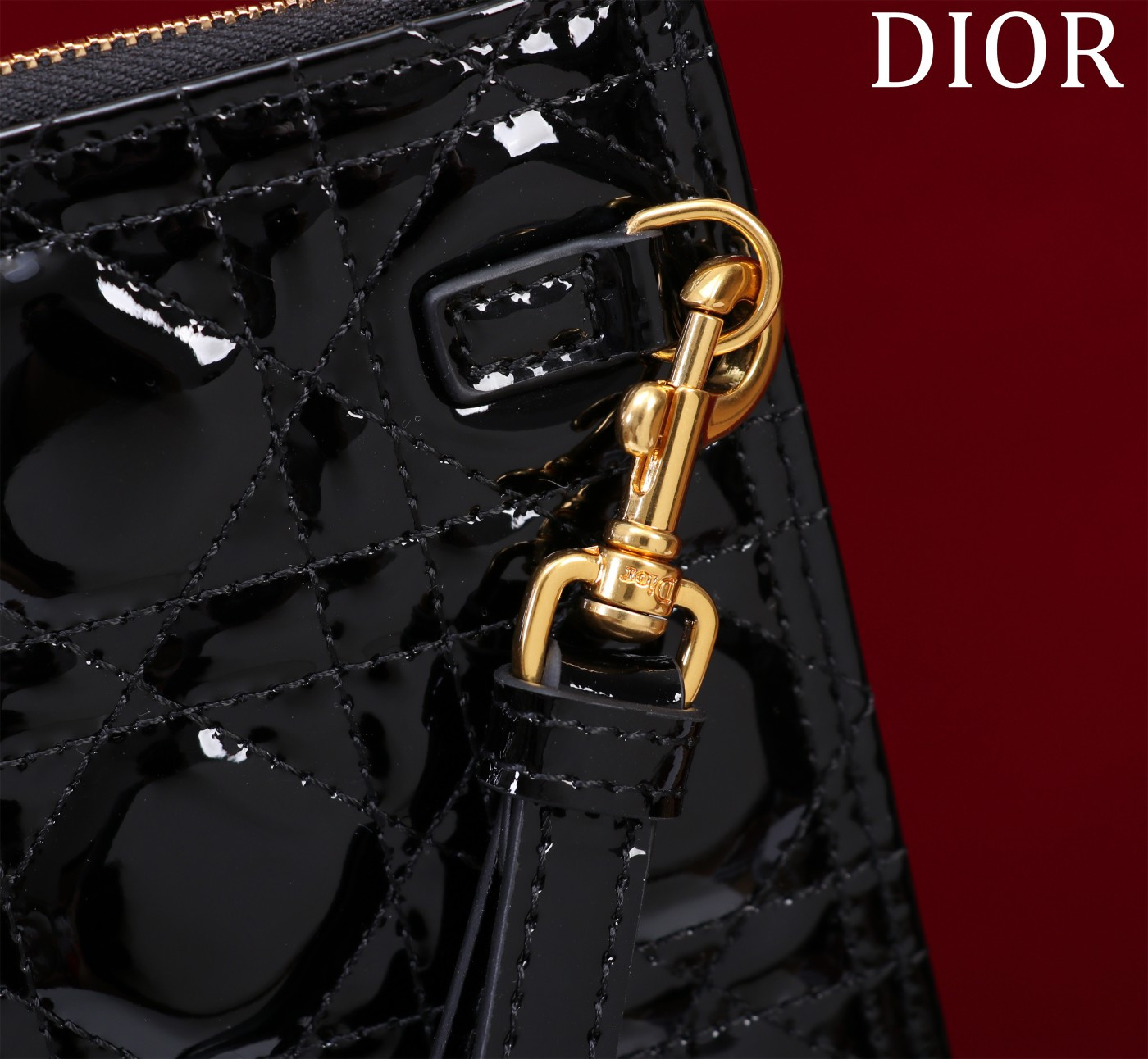 Large D10r Caro Daily Pouch 30 x 21.5 cm