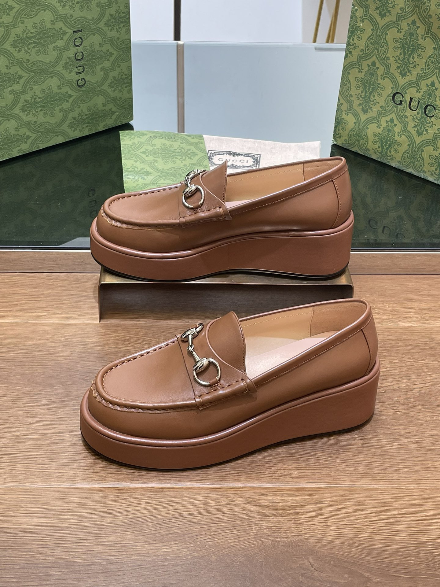 UA Gvc*1 HORSEBIT WEDGE LOAFER