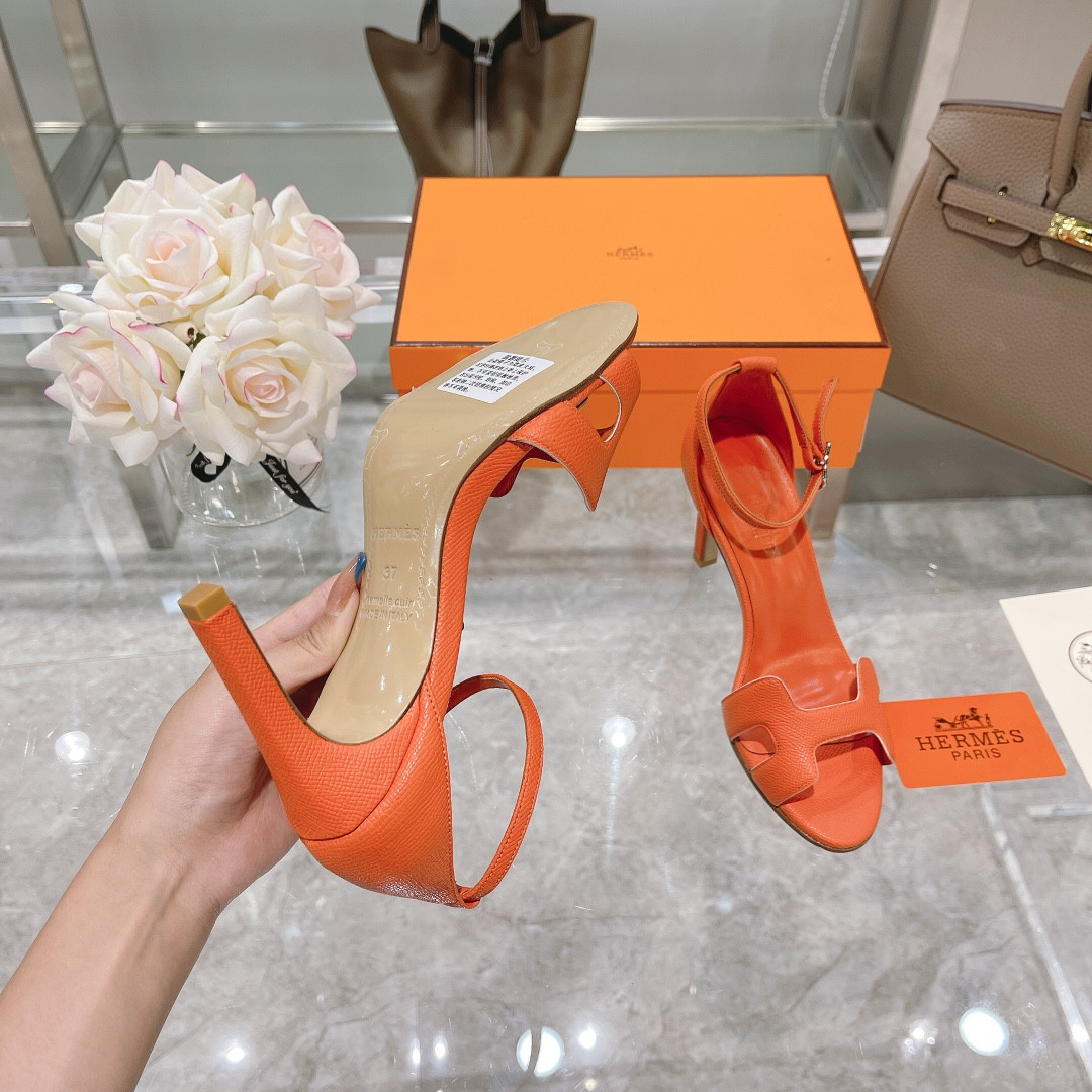 UA H**me5 Heeled Sandal