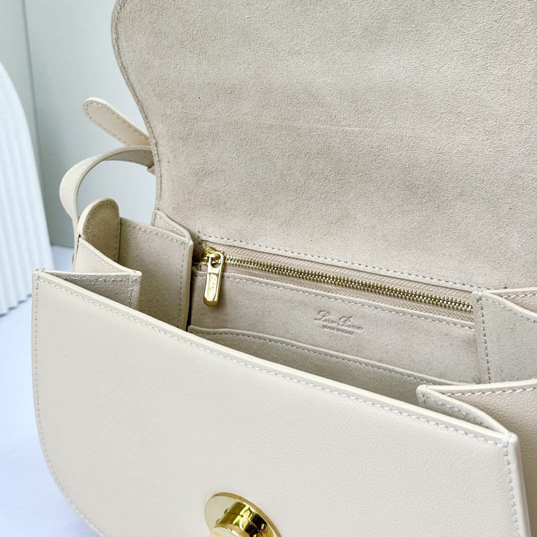L0r0 P1ana Small Ghiera Bag 23x16x8 cm